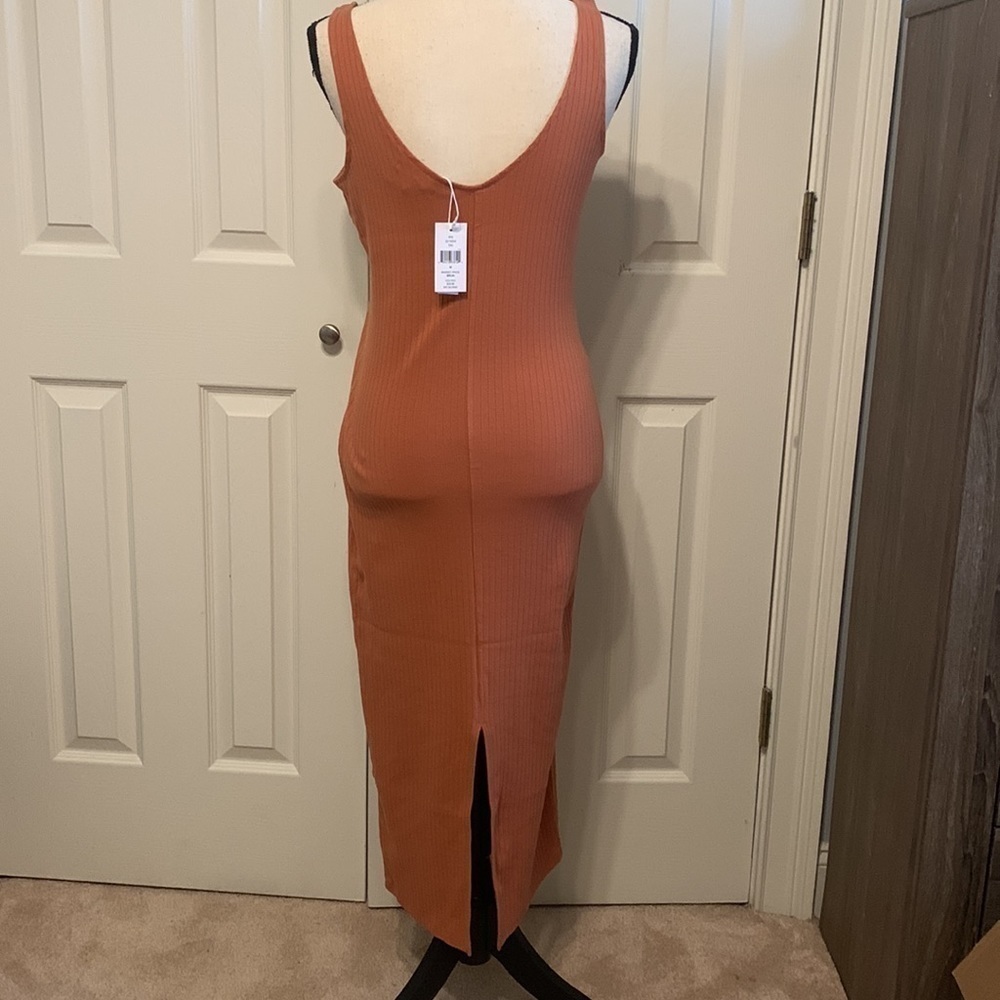 Stitchdrop Women’s Ribbed MIDI Dress - Picture 4 of 9